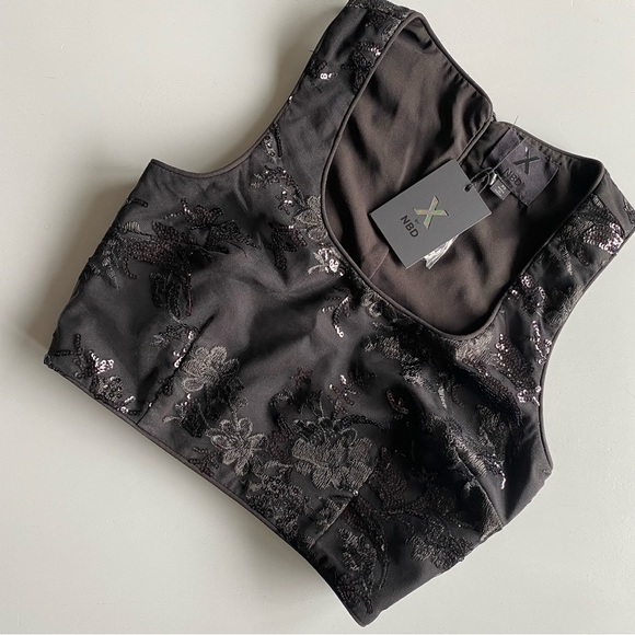 X by NBD | NWT Cropped Tank - Picture 6 of 11